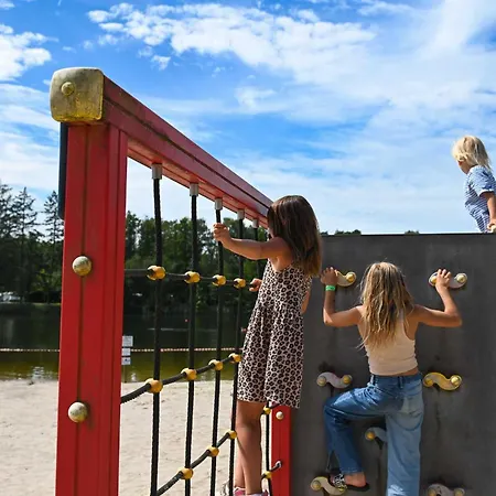 Prázdninový dům Sleep Space 4 - Tiny Spot Friesland Schortens